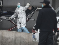 [ẢNH] Những con đường nhiễm bệnh không ngờ tới do virus corona gây ra