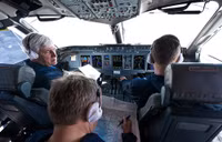 [ẢNH] Máy bay Sukhoi Superjet 100 và những lần gặp nạn