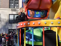 [ẢNH] Tưng bừng cuộc diễu hành bóng bay khổng lồ dịp lễ Tạ ơn ở Mỹ