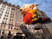 [ẢNH] Tưng bừng cuộc diễu hành bóng bay khổng lồ dịp lễ Tạ ơn ở Mỹ