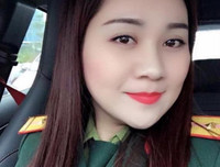 [ẢNH] Cuộc sống bình yên của NSND Tự Long bên người vợ tài sắc