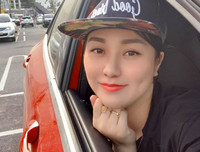 [ẢNH] Cuộc sống bình yên của NSND Tự Long bên người vợ tài sắc