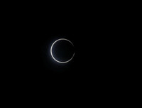 [ẢNH] Chiêm ngưỡng Nhật thực đẹp hiếm có tại nhiều nơi trên thế giới