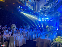 Cận cảnh đám cưới siêu hot của con gái Minh 