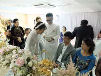 Cận cảnh đám cưới siêu hot của con gái Minh 