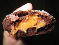 [ẢNH] Chuyện gì sẽ xảy ra với cơ thể nếu bạn ăn quá nhiều đồ ngọt?