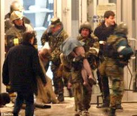 [ẢNH] Nhìn lại vụ khủng bố con tin tại nhà hát Dubrovka: Những khuôn hình đầy ám ảnh đối với người Nga