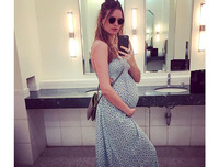 [ẢNH] Dù mang bầu, dàn mỹ nhân thế giới vẫn đẹp 