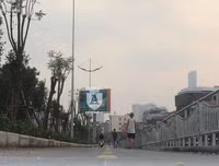 [ẢNH] Phần đường Láng không dành cho xe máy: Nhiều người bị 