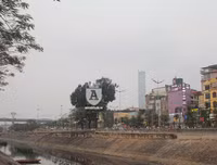 [ẢNH] Phần đường Láng không dành cho xe máy: Nhiều người bị 