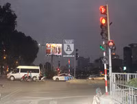 [ẢNH] Phần đường Láng không dành cho xe máy: Nhiều người bị 