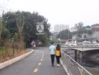 [ẢNH] Phần đường Láng không dành cho xe máy: Nhiều người bị 