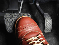 [ẢNH] Những lưu ý chăm sóc ô tô, xe máy khi ít sử dụng trong giai đoạn giãn cách xã hội