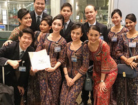 [ẢNH] Chiêm ngưỡng những mẫu đồng phục tiếp viên hàng không ấn tượng nhất thế giới