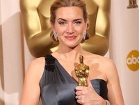 [ẢNH] Những bộ trang phục thảm đỏ Oscar ấn tượng nhất mọi thời đại