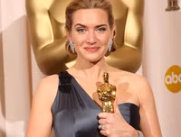 [ẢNH] Những bộ trang phục thảm đỏ Oscar ấn tượng nhất mọi thời đại