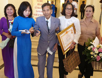 Nhìn lại cuộc đời 60 năm cống hiến nghệ thuật của NSND Trần Hạnh