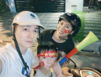 [ẢNH] Muôn vàn cách ăn mừng của Sao khi đội tuyển Việt Nam vào chung kết AFF Cup 2018