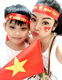 [ẢNH] Muôn vàn cách ăn mừng của Sao khi đội tuyển Việt Nam vào chung kết AFF Cup 2018