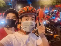 [ẢNH] Muôn vàn cách ăn mừng của Sao khi đội tuyển Việt Nam vào chung kết AFF Cup 2018