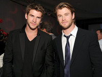 [ẢNH] Các cặp anh chị em nổi tiếng hàng đầu Hollywood