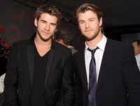 [ẢNH] Các cặp anh chị em nổi tiếng hàng đầu Hollywood