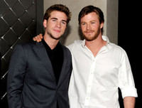 [ẢNH] Các cặp anh chị em nổi tiếng hàng đầu Hollywood