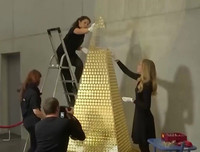 Chiêm ngưỡng cây thông Giáng sinh 2018 đắt đỏ nhất châu Âu