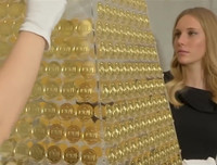 Chiêm ngưỡng cây thông Giáng sinh 2018 đắt đỏ nhất châu Âu