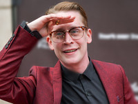 [ẢNH] Áp lực từ sự nổi tiếng của những ngôi sao trẻ