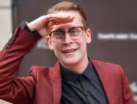 [ẢNH] Áp lực từ sự nổi tiếng của những ngôi sao trẻ