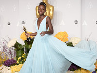 [ẢNH] Những bộ trang phục thảm đỏ Oscar ấn tượng nhất mọi thời đại