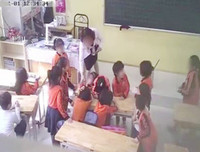 [ẢNH] Bạo hành trẻ em: Cần chế tài xử phạt thích đáng