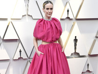 [ẢNH] Chuyện lạ Oscar 2019: Nam tài tử tự tin mặc váy 