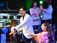 Diễn viên 