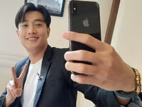 Diễn viên 