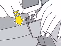 [ẢNH] Cách thoát chết trong gang tấc khi ô tô lao xuống nước