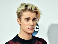 [ẢNH] Hàng loạt ngôi sao Hollywood lên tiếng sau khi người đàn ông da đen bị cảnh sát Mỹ đánh tử vong