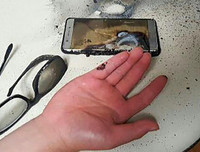 [ẢNH] Loạt thói quen tai hại khiến điện thoại di động nhanh xuống cấp