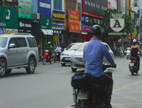 [Ảnh] Đi ngược chiều, lấn làn đường: Tiện việc mình, hại cho người