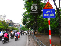 [Ảnh] Đi ngược chiều, lấn làn đường: Tiện việc mình, hại cho người