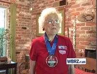 Cụ bà 103 tuổi Mỹ thi chạy, phá kỷ lục thế giới chặng đua 100m