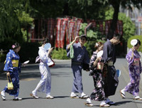 [ẢNH] Nắng nóng đỉnh điểm, nhiều người Nhật tử vong vì sốc nhiệt