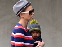 [ẢNH] Những màn cạo đầu đầy ấn tượng khi nhập vai của loạt sao nữ Hollywood