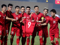 [ẢNH] Quế Ngọc Hải và những lần lĩnh án phạt nặng vì chơi thô bạo