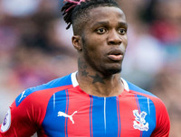 [ẢNH] Chuyển nhượng bóng đá quốc tế ngày 7-8: MU tính kế bán 