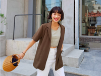 [ẢNH] Những xu hướng thời trang tưởng lỗi thời nhưng đang 