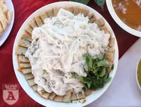 [ẢNH] Mùa thu Hà Nội có gì đặc biệt: Ẩm thực, hoa và trà