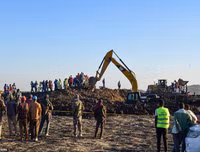 Hiện trường vụ tai nạn máy bay Ethiopia chở 157 người, không một ai sống sót