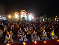 Đông vui lễ hội khai xuân Yên Tử 2019